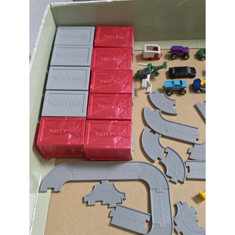DRIVEN by BATTAT Pocket Series Mini Micro Lot of 11 Vehicles Track Garages - Picture 7 of 7